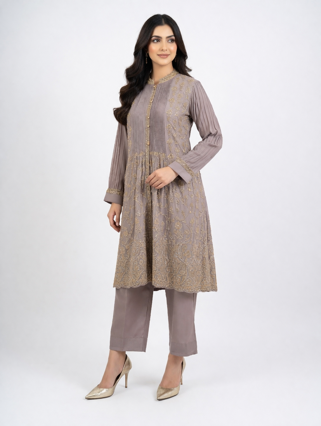 Chinon Luxe Embroidered Set