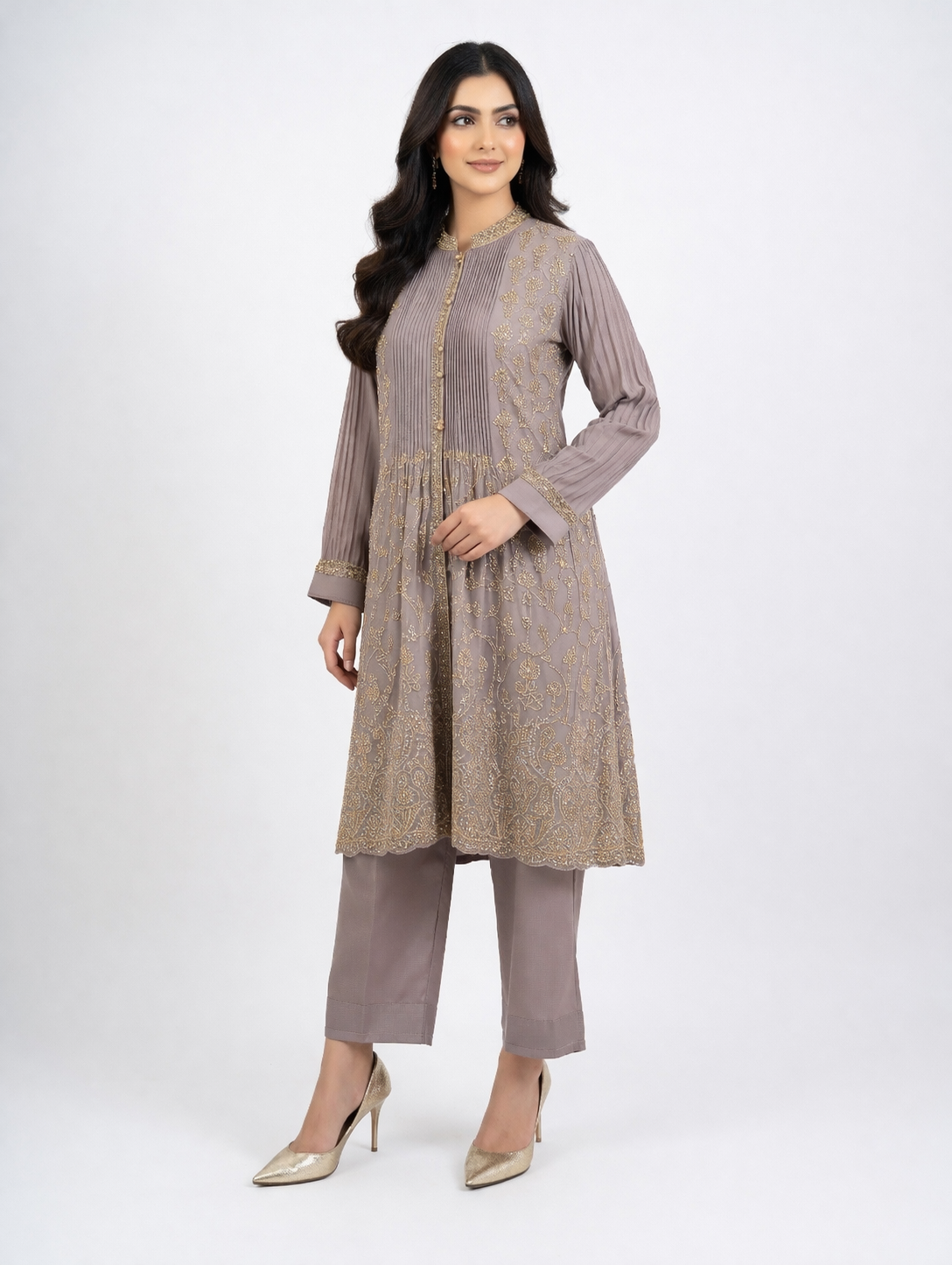 Chinon Luxe Embroidered Set