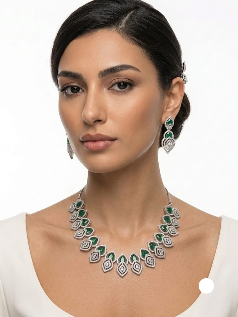 Emerald Royalty Jewellery Set