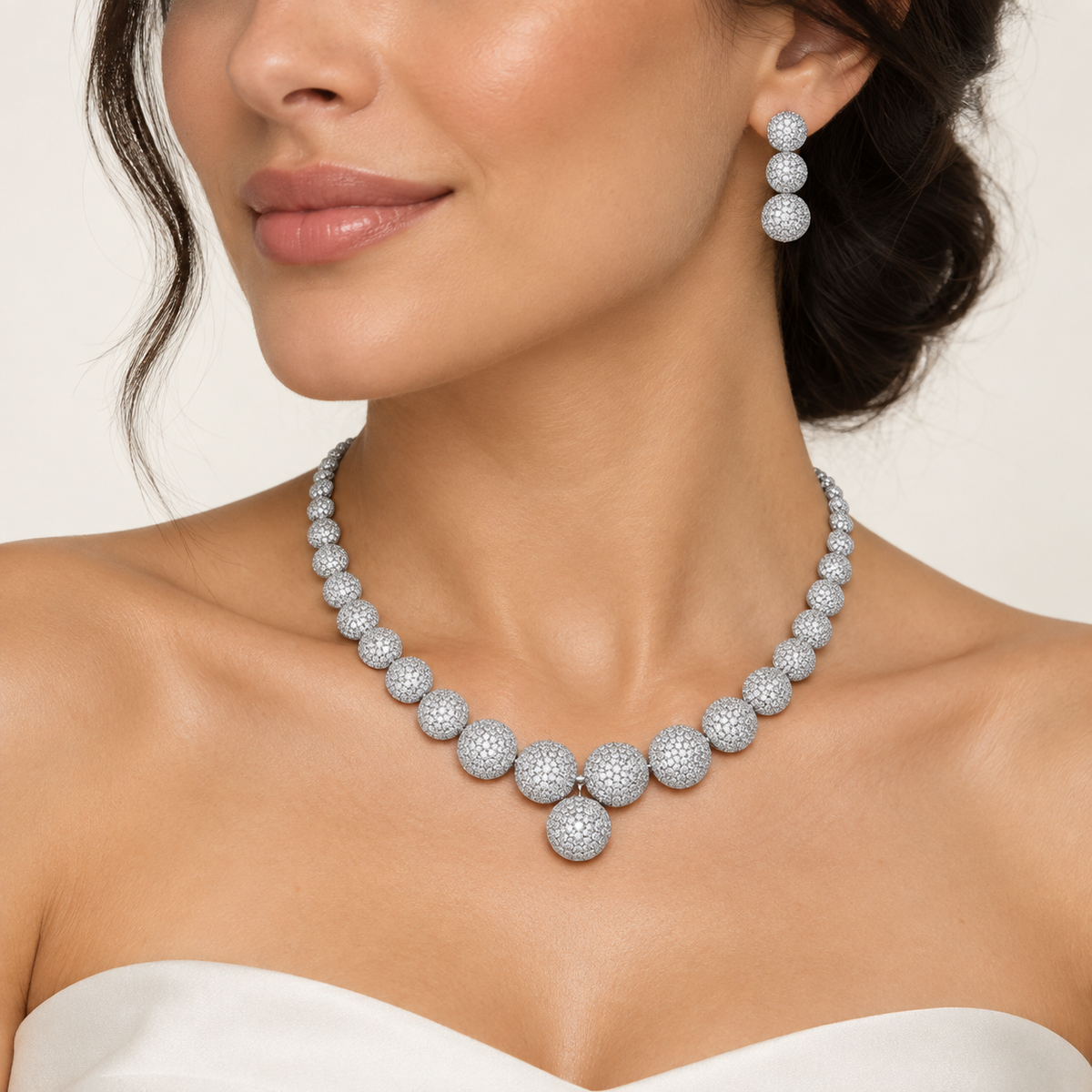 Crystal Circle Necklace Set – Anaqa — model image