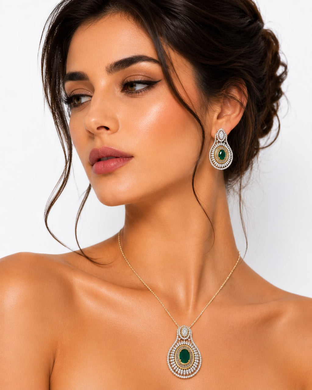 Emerald Empress Pendant Set